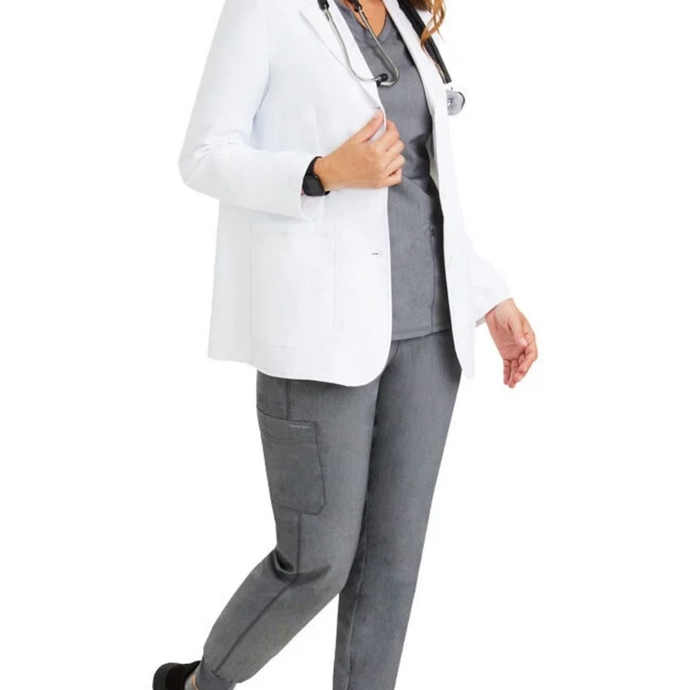 Women’s “The White Coat” Lab Coat